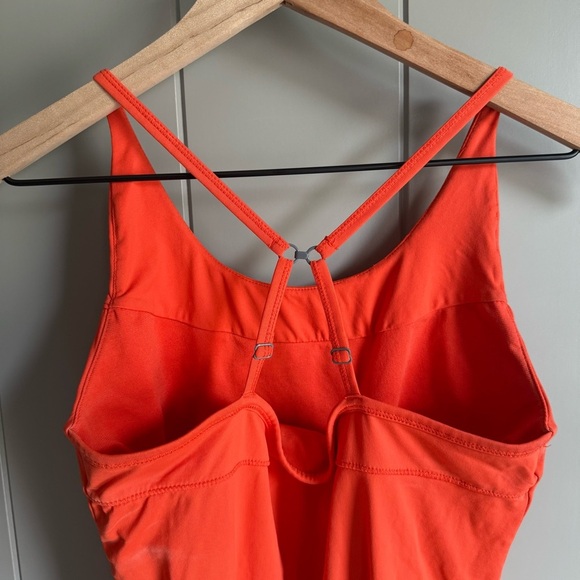 Lolë Vtg Tank / Racer Top Womens Medium Orange Built In Bra - Picture 4 of 12